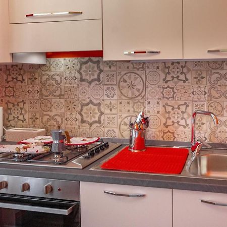 Liberty House Apartment Чефалу Екстериор снимка