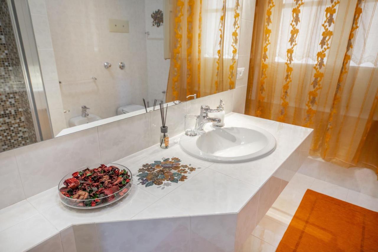 Liberty House Apartment Чефалу Екстериор снимка