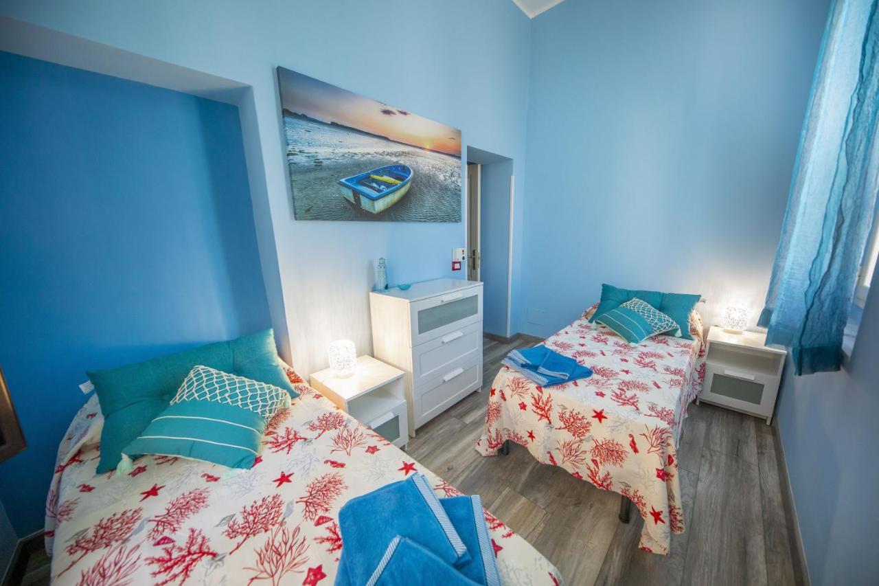 Liberty House Apartment Чефалу Екстериор снимка