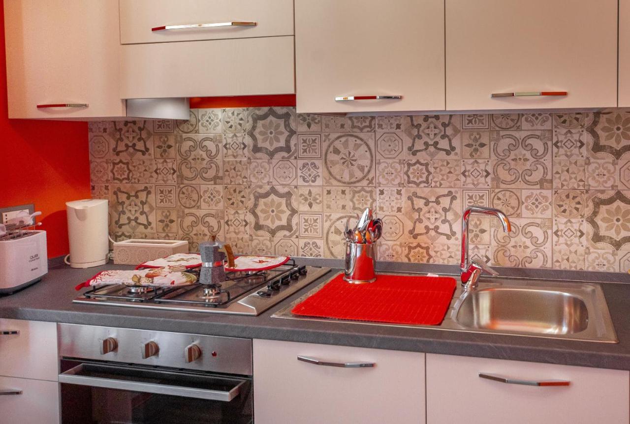 Liberty House Apartment Чефалу Екстериор снимка